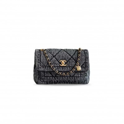 CHANEL FLAP BAG WASHED DENIM BRUSHED GOLD HARDWARE (28*18*10) 